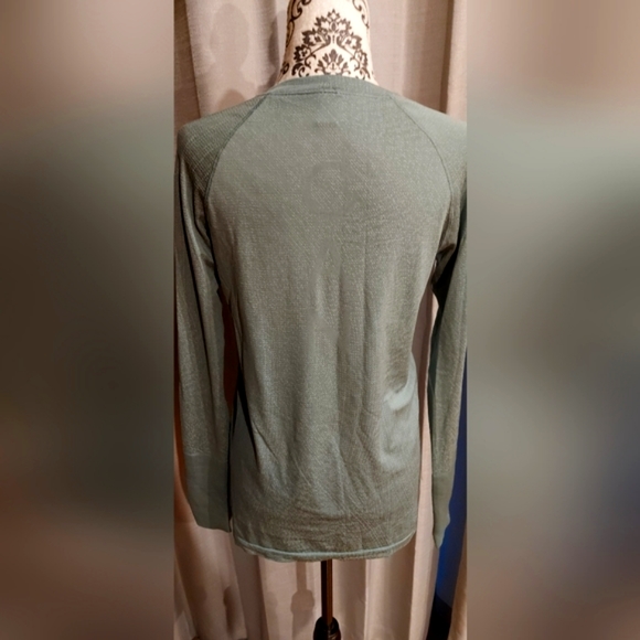 Lululemon Long Sleeve Canada Shirt - Picture 2 of 3